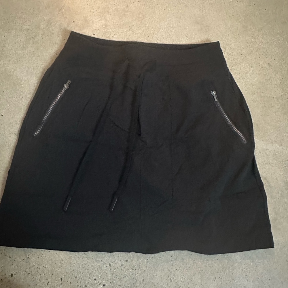 Size 2 athletica skirt